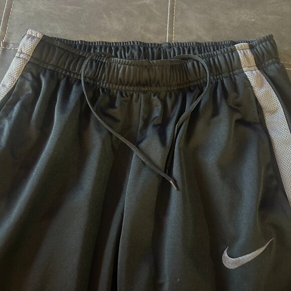 Nike men's black track pants, medium - Picture 4 of 9